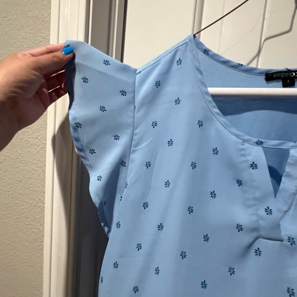 Papermoon Blue Relaxed Flutter Sleeve Blouse - Picture 3 of 5